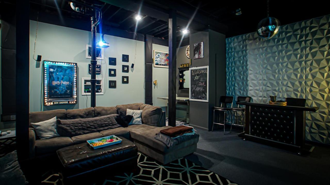 160Inch Home Movie Theater- Great For Movie Night! Omaha Luaran gambar