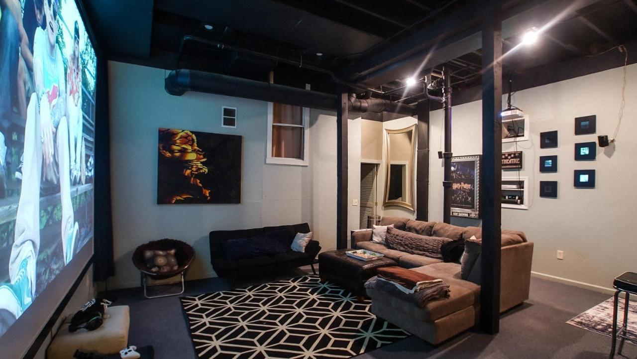 160Inch Home Movie Theater- Great For Movie Night! Omaha Luaran gambar
